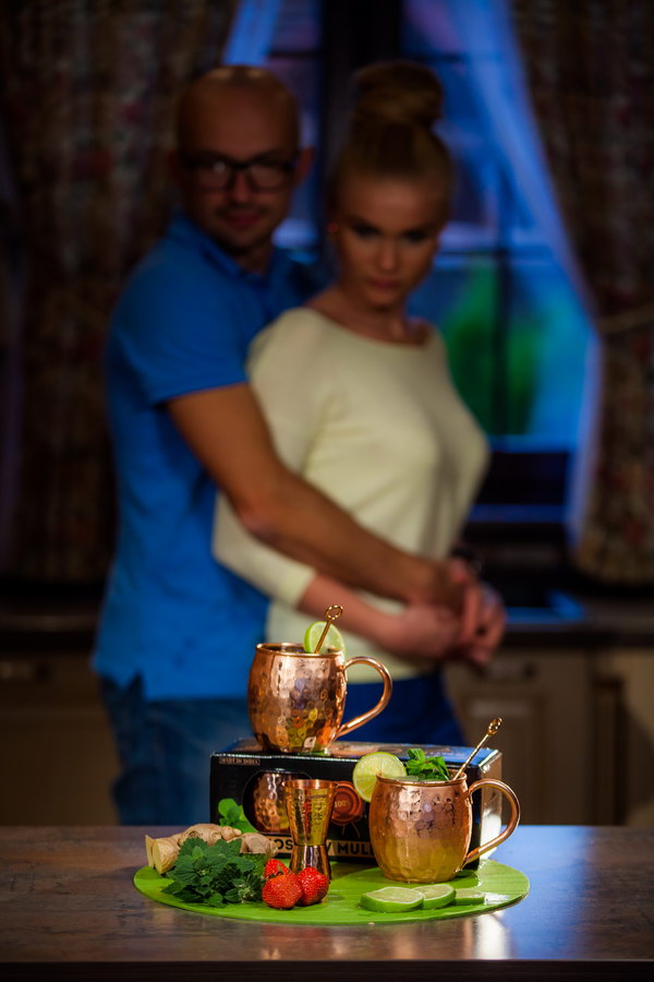 Фотосъемка набора для коктейля "Московский мул" (чашки/кружки) - рекламная и предметная съемка