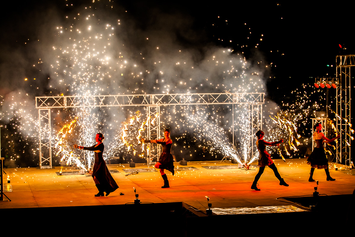 Фотосессия огненного Фаер-Шоу (Fire-show). Фотограф Мороз Виталий ...
